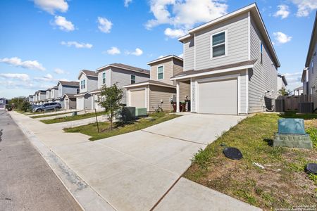 New construction Single-Family house 11058 Tree Line, San Antonio, TX 78223 - image