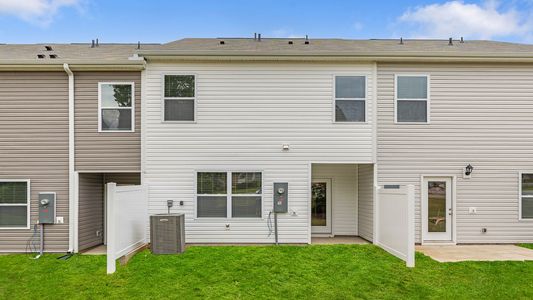 New construction Townhouse house 305 Mill Fork Trl, Greenville, SC 29605 plan Maywood - image