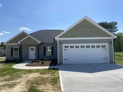 New construction Single-Family house 9715 Cattle Field Dr, Spring Hope, NC 27882 plan McKenzie E - image