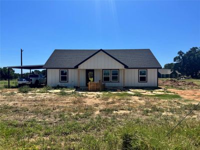 New construction Single-Family house 125 Agnes Cir, Springtown, TX 76082 null- photo 0