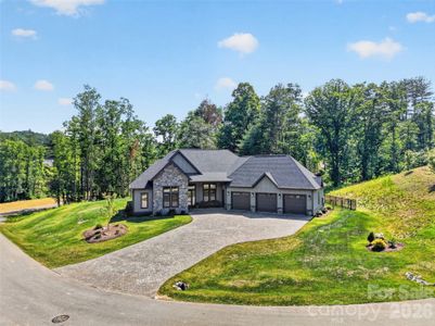 New construction Single-Family house 422 Ascension Vly, Horse Shoe, NC 28742 - image