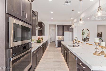 New construction Single-Family house 2565 E Virginia Cir, Mesa, AZ 85213 - image 9