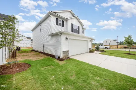 New construction Single-Family house 58 W Emily Gardens Dr, Selma, NC 27576 plan Prestwick - image