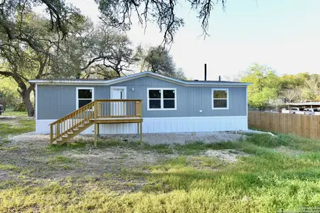New construction Single-Family house 909 Pine Eagle Ln, San Antonio, TX 78260 - image