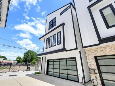 New construction Single-Family house 2229 Blalock Rd, Houston, TX 77080 - image