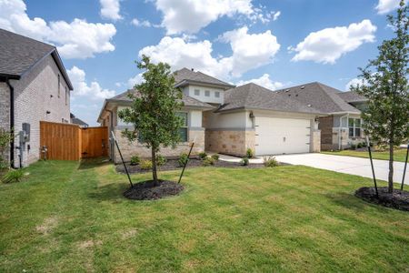 New construction Single-Family house 341 Fawn River Run, Kyle, TX 78640 null- photo 2 2