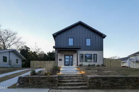 New construction Single-Family house 907 N Elizabeth St, Durham, NC 27701 - image