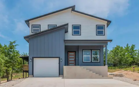 New construction Single-Family house 175 Kahalulu Dr, Bastrop, TX 78602 null- photo 0