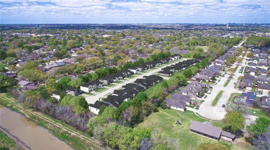 New construction Single-Family house 2503 Beverlywood Dr, Missouri City, TX 77489 - photo 2 2