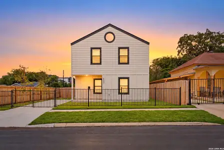 New construction Single-Family house 503 Martin Luther King Dr, San Antonio, TX 78203 - image