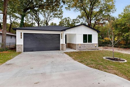 New construction Single-Family house 139 Forrest Oaks Dr, Gun Barrel City, TX 75156 - image