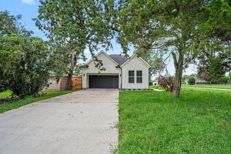 New construction Single-Family house 121 Shady Lake Dr, Houston, TX 77336 - image