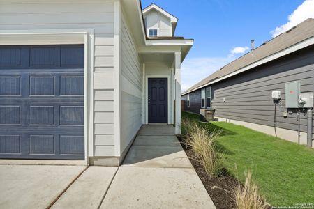 New construction Single-Family house 2642 Downsbury Rd, New Braunfels, TX 78130 plan The Augusta - image