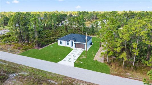 New construction Single-Family house 1125 Dutchess St E, Lehigh Acres, FL 33974 - image
