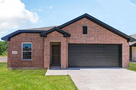 New construction Single-Family house 410 Bobbie Street, Mabank, TX 75147 - photo 0