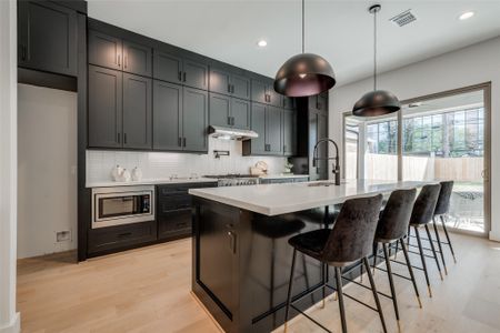 New construction Single-Family house 920 E 25Th St, Houston, TX 77009 - image 11