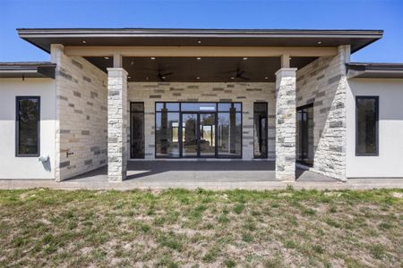 New construction Single-Family house 333 Spicewood Trails Dr, Spicewood, TX 78669 null- photo 33 33