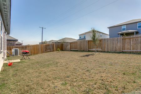 New construction Single-Family house 9222 Espadrille Run, Converse, TX 78109 null- photo 21 21