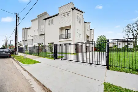 New construction Single-Family house 115 Milby St, Houston, TX 77003 - image
