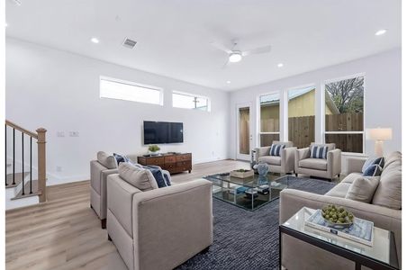 New construction Single-Family house 1027 Yale St, Houston, TX 77008 plan The Emma - image 8