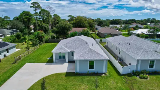 New construction Single-Family house 1749 Sw California Blvd, Port St. Lucie, FL 34953 - image