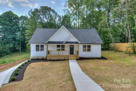 New construction Single-Family house 110 S Yadkin River Rd, Statesville, NC 28625 - image