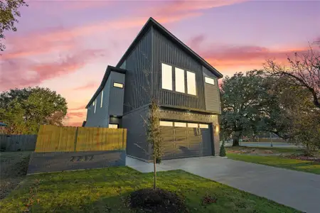 New construction Single-Family house 2212 Marburg St, Dallas, TX 75215 - image