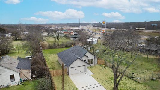 New construction Single-Family house 1111 Travis Ave, Alvarado, TX 76009 - image