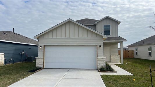 New construction Single-Family house 1210 Point Lookout Dr, Dayton, TX 77535 - photo 0