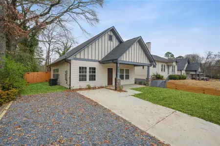 New construction Single-Family house 623 Hamilton E Holmes Dr Nw, Atlanta, GA 30318 - image