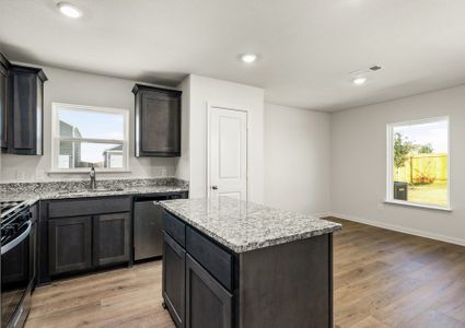 New construction Single-Family house 904 Burlington Ave, Fort Worth, TX 76108 plan Sabine - image 7