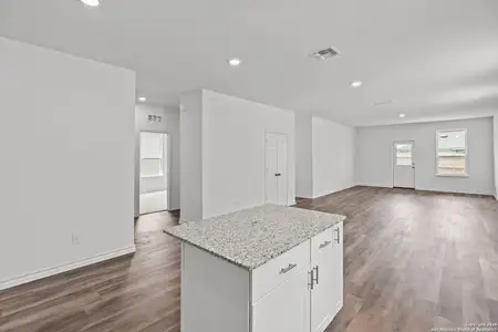 New construction Single-Family house 8232 Smithers Ave, San Antonio, TX 78252 plan Hewitt - image 14