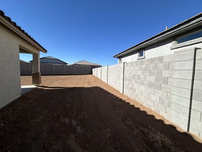 Lot 340 - Side Yard | Pastora | Sunrise Peak Series | New homes in Surprise, AZ | Landsea Homes