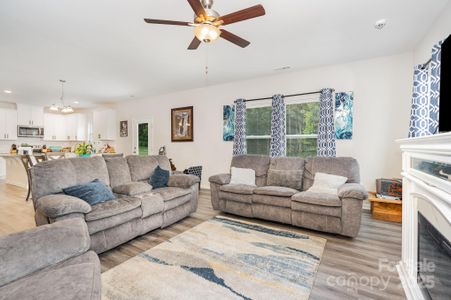 New construction Single-Family house 3536 Driftwood Dr, Gastonia, NC 28056 - image 8