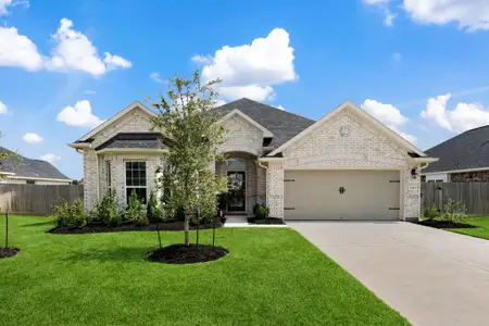 New construction Single-Family house 12014 Champions Forest Dr, Mont Belvieu, TX 77535 plan GLOSTER - image