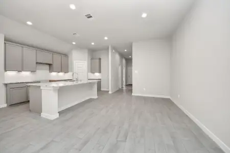 New construction Single-Family house 24526 Bradbury Woods Dr, Spring, TX 77373 plan 210 - image 9