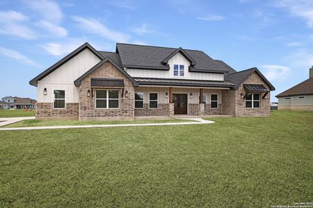 New construction Single-Family house 327 Century Oaks, Seguin, TX 78155 - photo 4 4