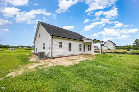 New construction Single-Family house 105 Tuskeegee Dr, Smithfield, NC 27577 plan Brunswick - image