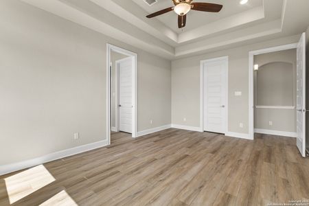 New construction Single-Family house 130 Gallant Fox Dr, Castroville, TX 78009 plan Plan 2632 - image 17