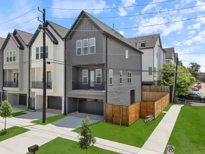 New construction Single-Family house 3520 Piney Woods Dr, Houston, TX 77018 - image