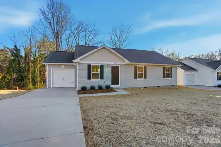 New construction Single-Family house 1201 Suncrest Ave, Statesville, NC 28677 - image