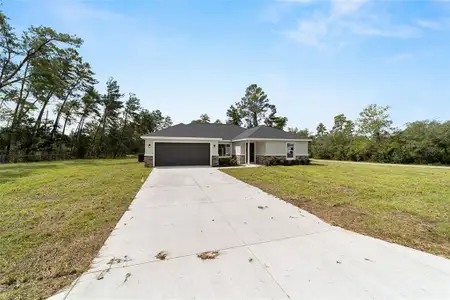 New construction Single-Family house 13070 Ne 7Th Lp, Silver Springs, FL 34488 - image