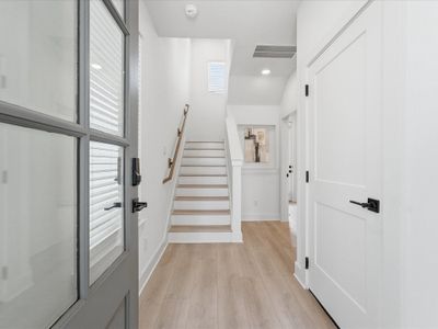 New construction Single-Family house 267 De Boll St, Houston, TX 77022 - image 17