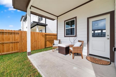 New construction Single-Family house 6702 Metro Blvd, Unit 2, Houston, TX 77083 - image 4