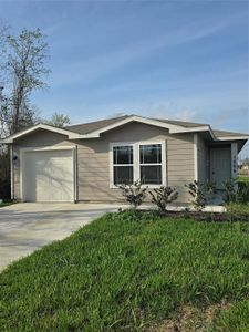 New construction Single-Family house 1204 Daniel St, Baytown, TX 77520 - image