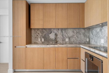 New construction Condo house 500 Alton Rd, Unit 2402, Miami Beach, FL 33139 - image 9