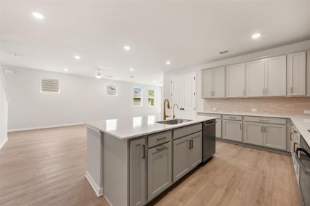 New construction Single-Family house 231 Ranier Wy, Dripping Springs, TX 78620 plan McKinney - image 14