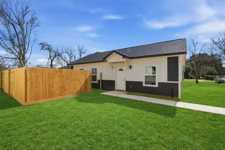 New construction Single-Family house 2250 Cable Ave, Beaumont, TX 77703 - image