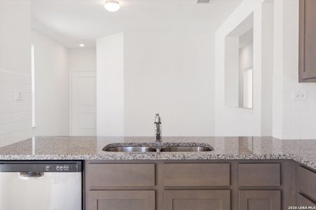 New construction Single-Family house 10042 Jagger Ave, Converse, TX 78109 plan 1243 Modeled - image 13