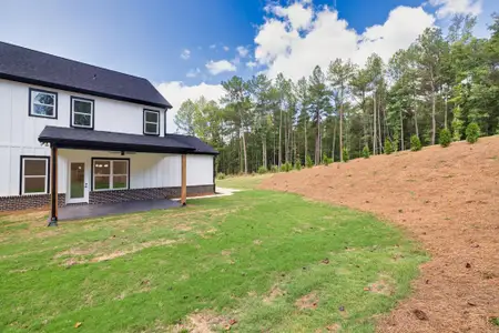 New construction Single-Family house 83 Beech Creek Cir, Winder, GA 30680 - image